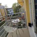 Przytulny Apartament Niedaleko Centrum